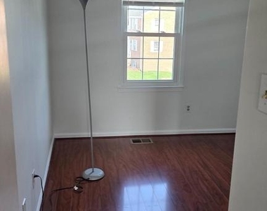 6152 Strasburg Drive - Photo Thumbnail 17