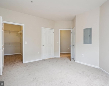 9490 Virginia Center Boulevard - Photo Thumbnail 18