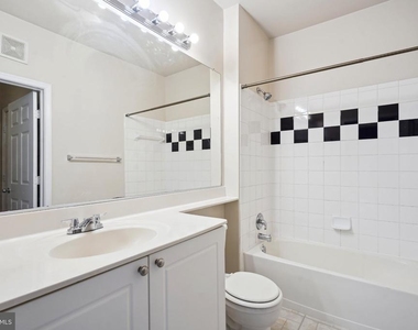 9490 Virginia Center Boulevard - Photo Thumbnail 12