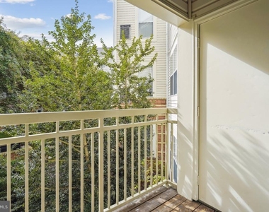 9490 Virginia Center Boulevard - Photo Thumbnail 14
