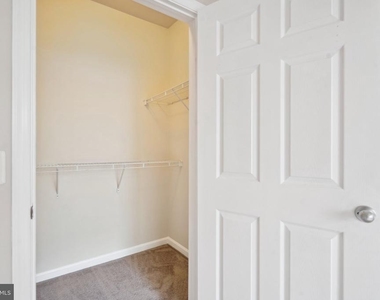 9490 Virginia Center Boulevard - Photo Thumbnail 11