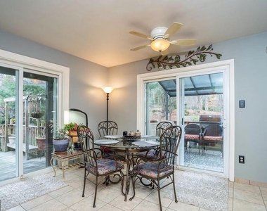 11696 Fox Glen Drive - Photo Thumbnail 7