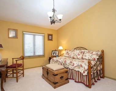 11696 Fox Glen Drive - Photo Thumbnail 27