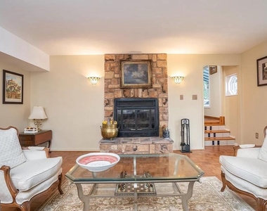 11696 Fox Glen Drive - Photo Thumbnail 14