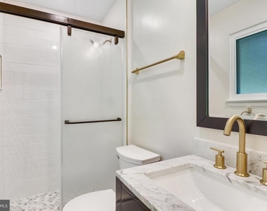 5019 Fleming Drive - Photo Thumbnail 19