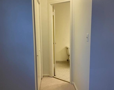 6802 Dina Leigh Court - Photo Thumbnail 23