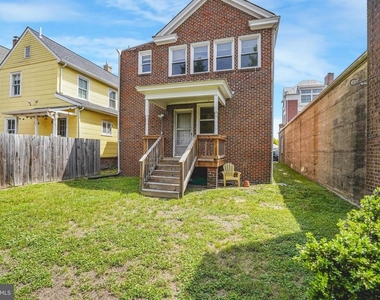 1004 Prince Edward Street - Photo Thumbnail 11