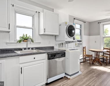 205 Canal Street - Photo Thumbnail 5