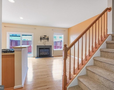 1606 Wilcox Avenue - Photo Thumbnail 7