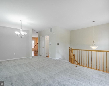 1606 Wilcox Avenue - Photo Thumbnail 6