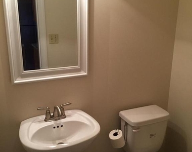 1212 William Street - Photo Thumbnail 5