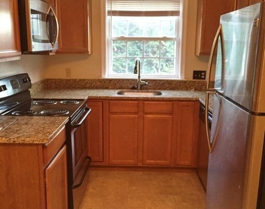 1212 William Street - Photo Thumbnail 3