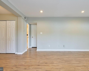 156 Haycock Road - Photo Thumbnail 3