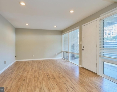 156 Haycock Road - Photo Thumbnail 8