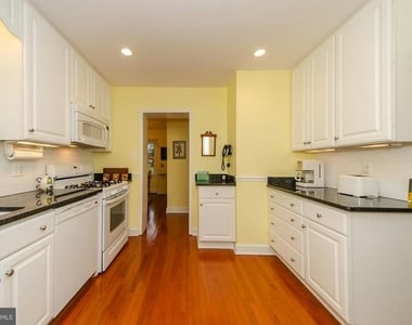 1308 Tracy Place - Photo Thumbnail 23