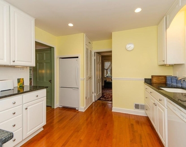 1308 Tracy Place - Photo Thumbnail 22