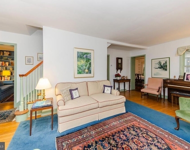 1308 Tracy Place - Photo Thumbnail 18