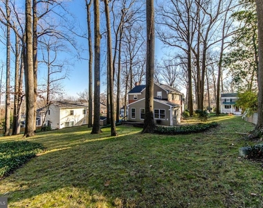 1308 Tracy Place - Photo Thumbnail 7