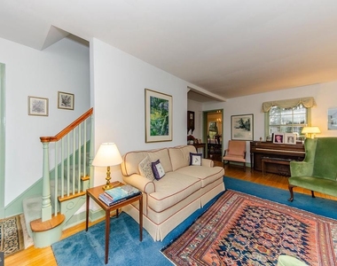 1308 Tracy Place - Photo Thumbnail 17