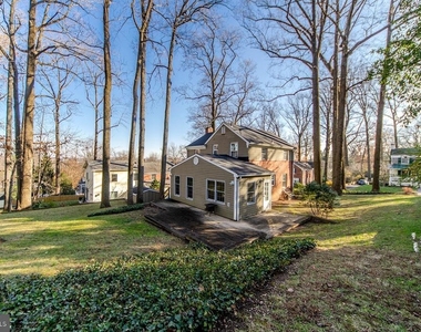1308 Tracy Place - Photo Thumbnail 6