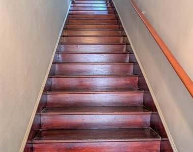 170 E Davis Street - Photo Thumbnail 2