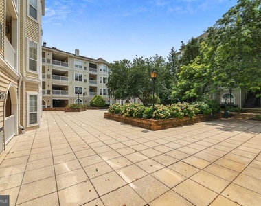 4561 Strutfield Lane - Photo Thumbnail 37