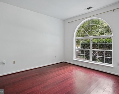 4561 Strutfield Lane - Photo Thumbnail 17