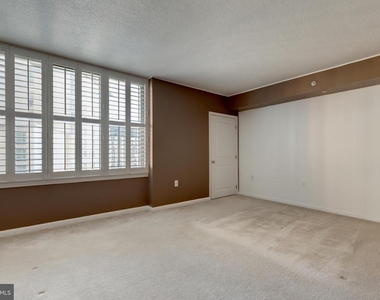 851 N Glebe Road - Photo Thumbnail 17