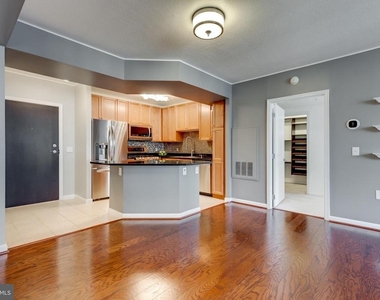 851 N Glebe Road - Photo Thumbnail 15