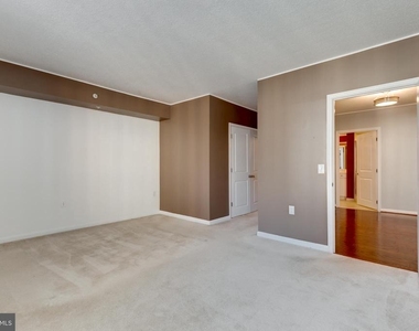 851 N Glebe Road - Photo Thumbnail 19