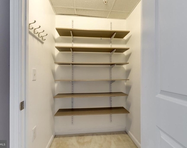 851 N Glebe Road - Photo Thumbnail 21