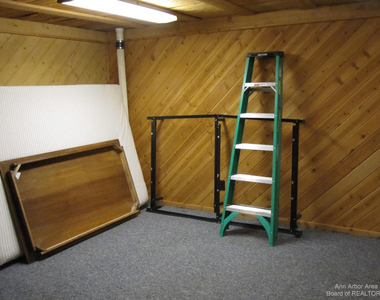 3238 Alpine Drive - Photo Thumbnail 10