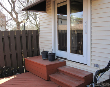 3238 Alpine Drive - Photo Thumbnail 12