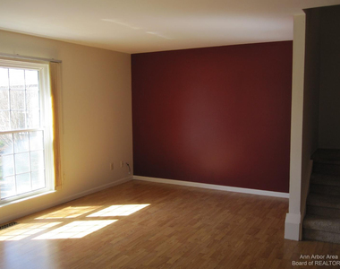 3238 Alpine Drive - Photo Thumbnail 1