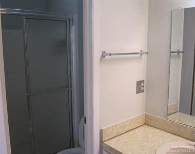 3238 Alpine Drive - Photo Thumbnail 8