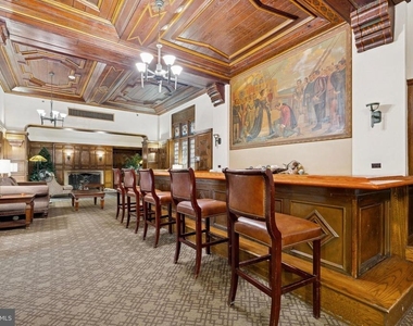1512 Spruce Street - Photo Thumbnail 18
