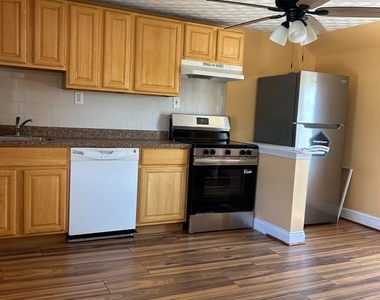 431 Rhawn Street - Photo Thumbnail 2