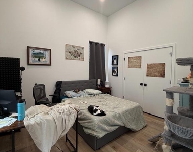 1700 Frankford Avenue - Photo Thumbnail 5