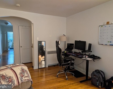 2433 N 50th Street - Photo Thumbnail 2