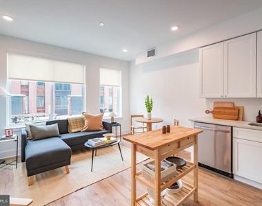 2101 Washington Ave - Photo Thumbnail 4