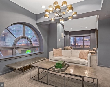 1425 Locust Street - Photo Thumbnail 20