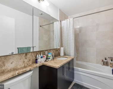 1425 Locust Street - Photo Thumbnail 16