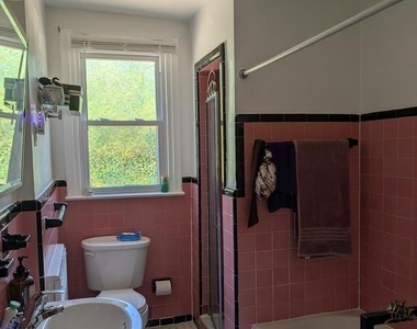 2433 N 50th Street - Photo Thumbnail 8