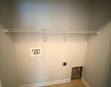 1434 Mingary Avenue - Photo Thumbnail 4