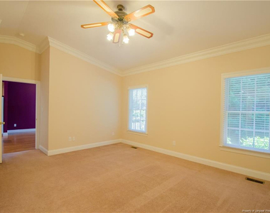 107 Wynncrest Lane - Photo Thumbnail 14