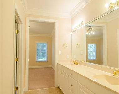 107 Wynncrest Lane - Photo Thumbnail 20