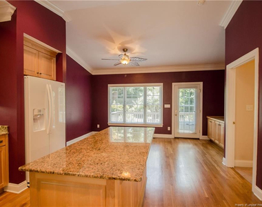 107 Wynncrest Lane - Photo Thumbnail 9