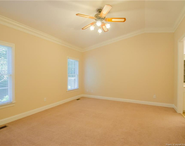 107 Wynncrest Lane - Photo Thumbnail 15