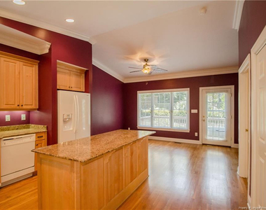 107 Wynncrest Lane - Photo Thumbnail 7