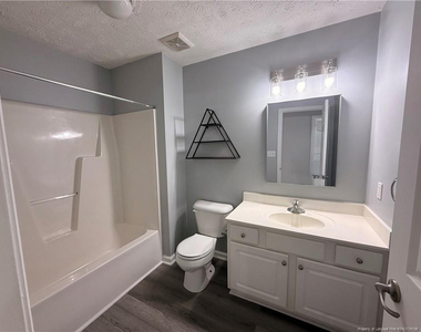 3342 Harbour Pointe Pl Place - Photo Thumbnail 12
